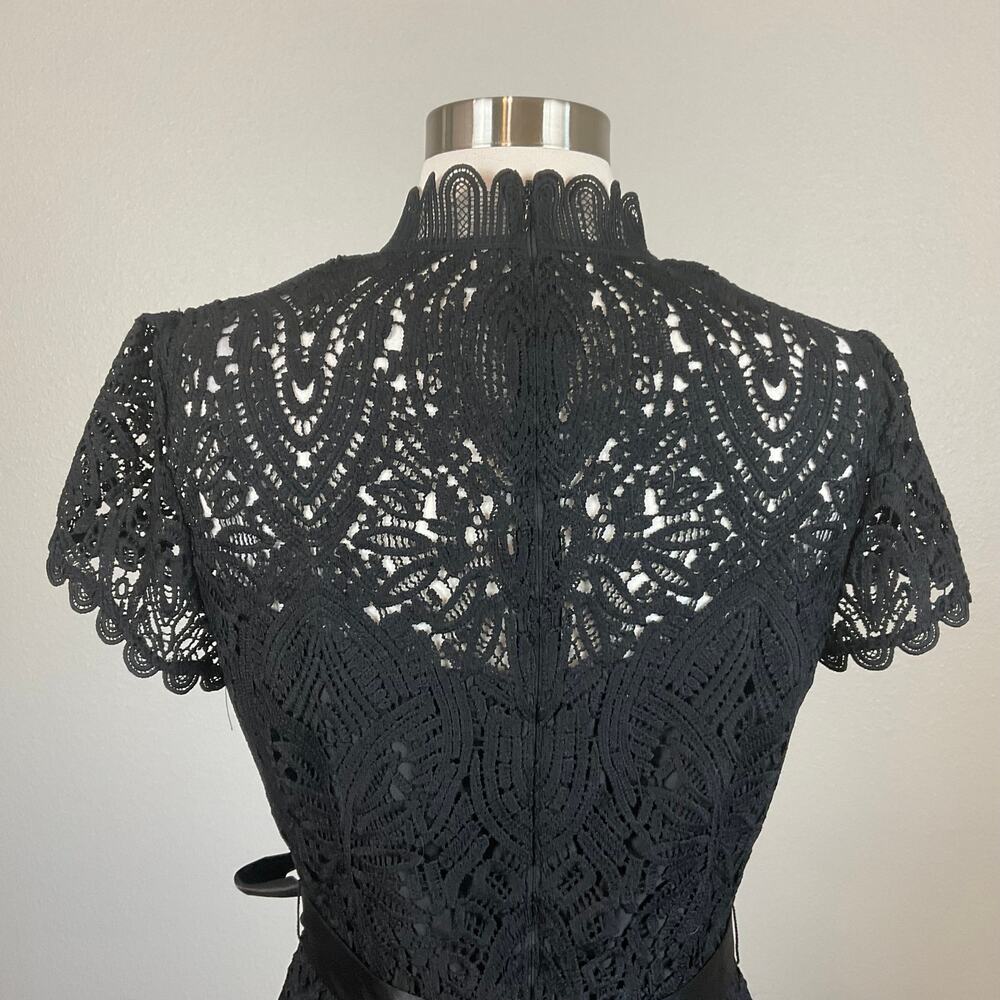 White House Black Market Black Cocktail Dress Cut Out Lace Fit and Flare Size 4 - Picture 9 of 13